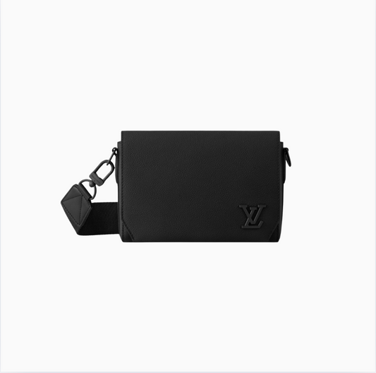 G x Plug® Black Bag